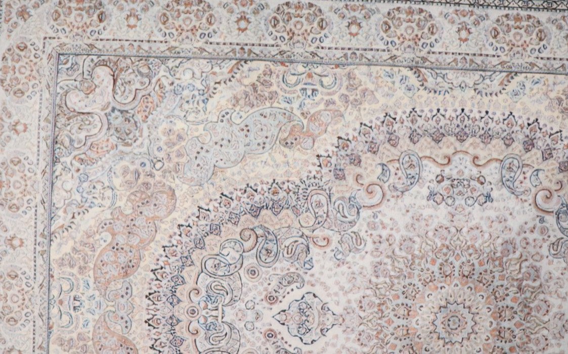 SilkSweep Slamon Pink &amp; Peach soft Medallion Persian Traditional Rug