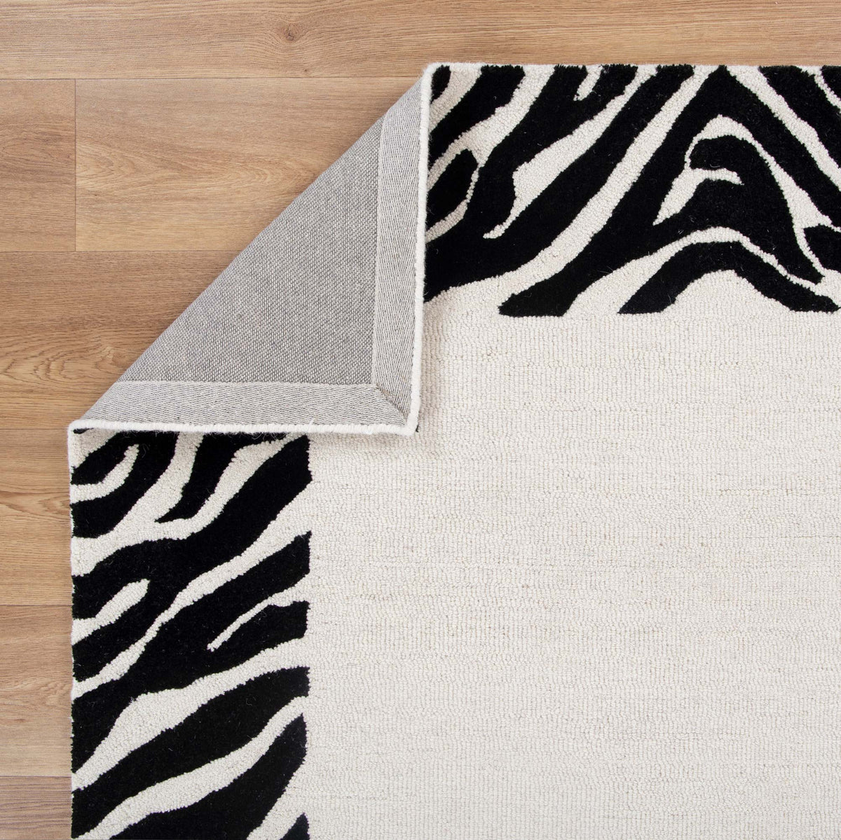 Les Nomades Zanzibar Black &amp; White Wool Rug
