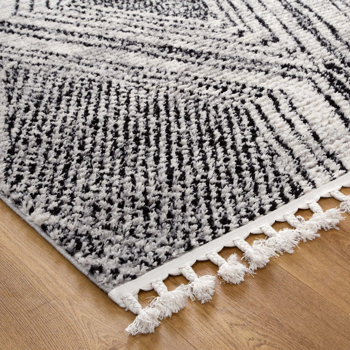 Mansour Harlequin Black &amp; White Geometric Rug