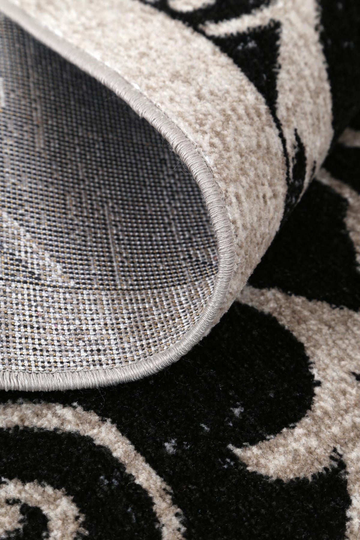 Oporto Rizhao Black &amp; Cream Contemporary Soft Rug