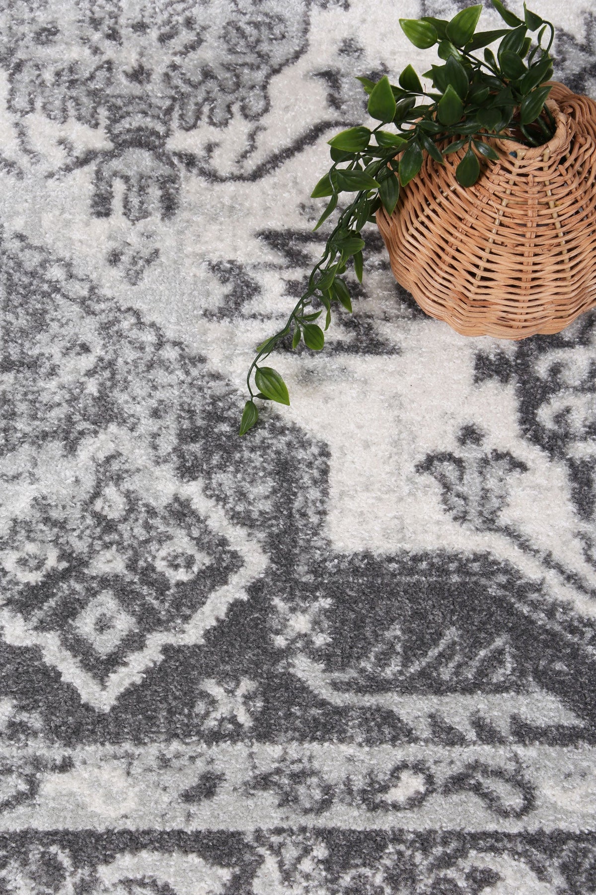 Provence Pau Cream &amp; Grey Traditional Rug