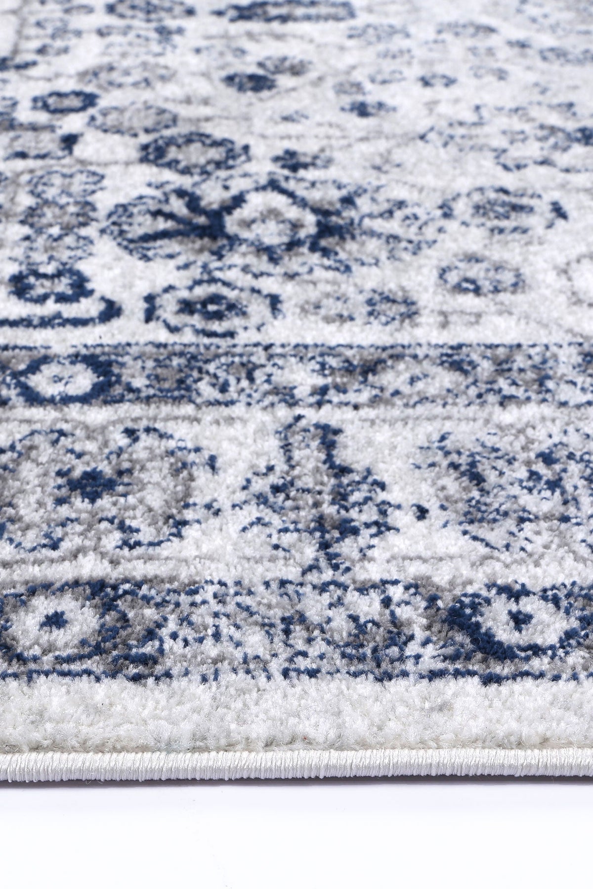 Provence Marseille Ivory &amp; Blue Traditional Rug