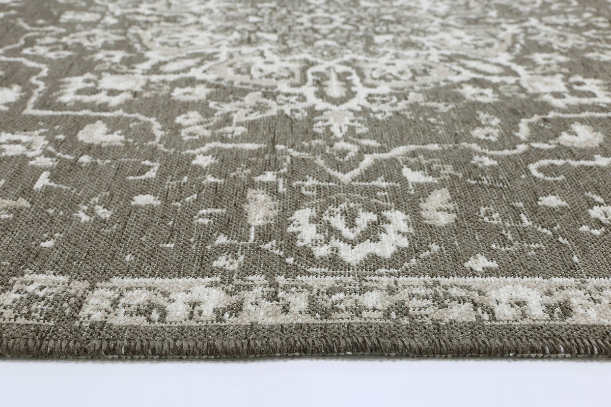 Rustic Medallion Ash Transitional Rug