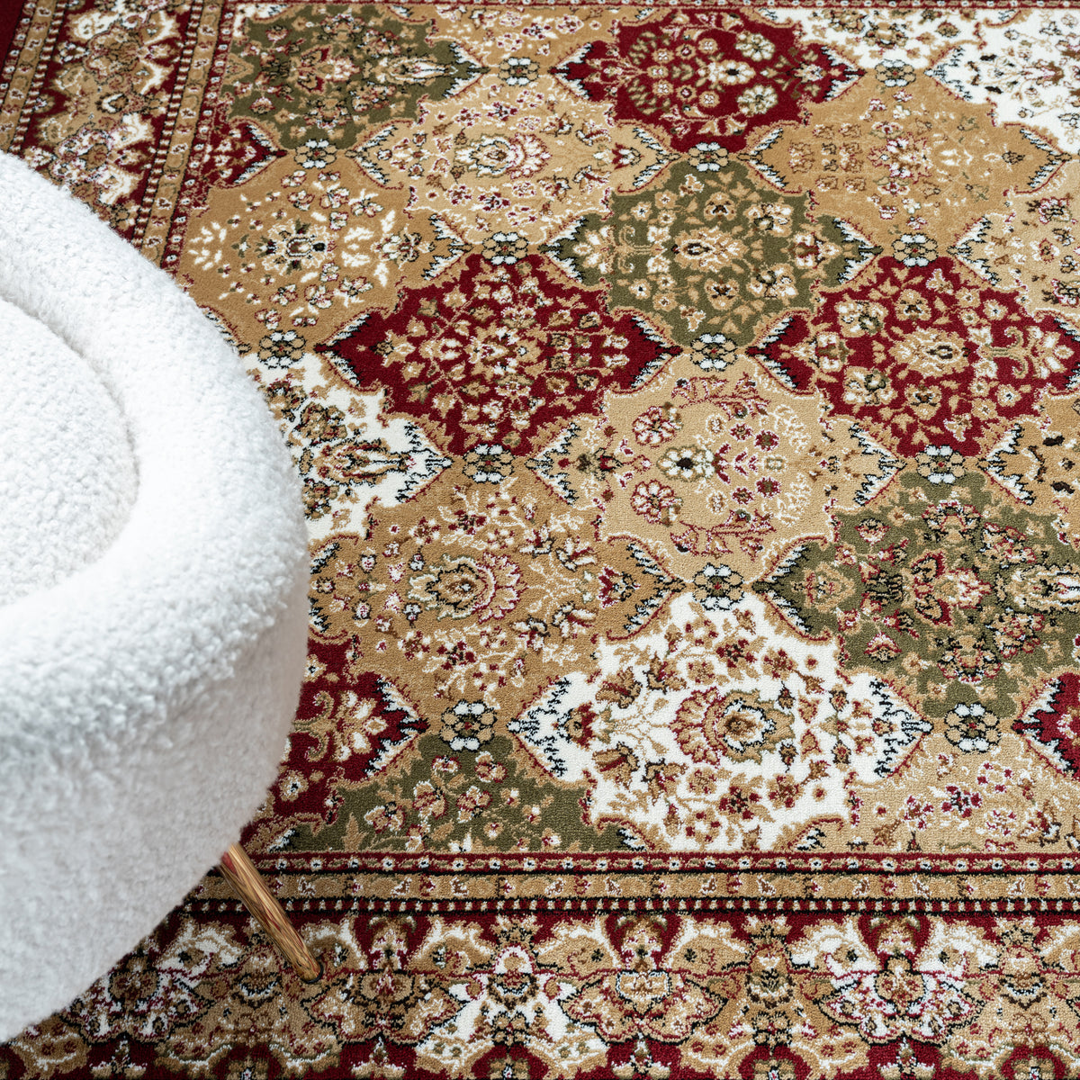 Royal 528 Red Geometric Traditional Rug