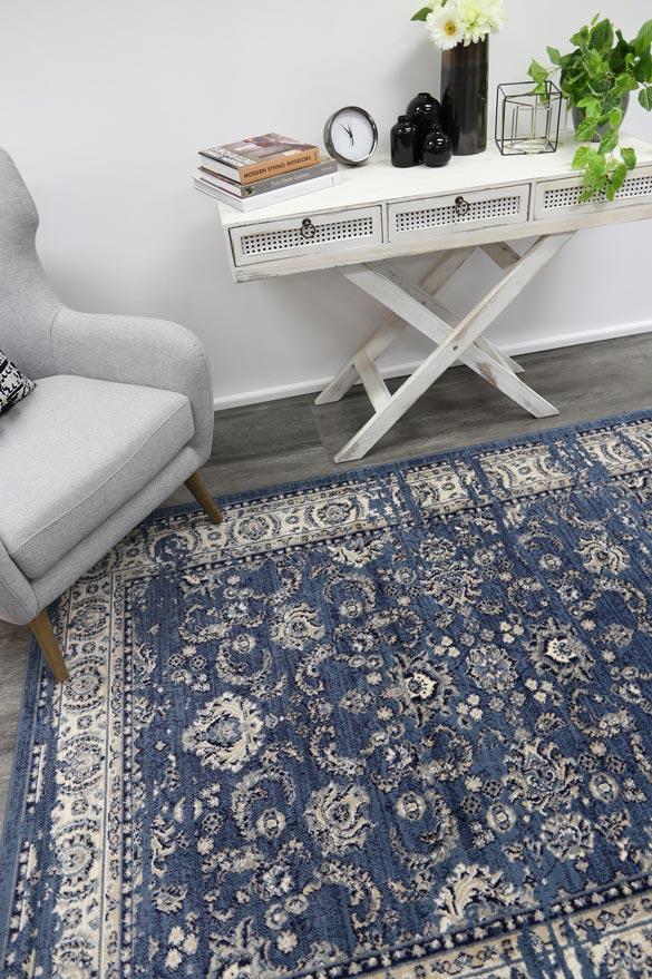 Arya Distressed Blue Rug